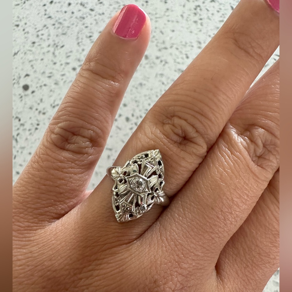 *TAKING OFFERS* vintage Antique 14k WHITE GOLD .10 DIAMOND art deco ring 1940s